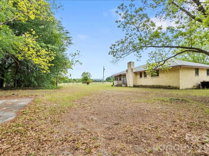 1444 Society Hill Road, Darlington, SC 29540.  MLS# CAR4374686, YatesRealty ID 19656. 