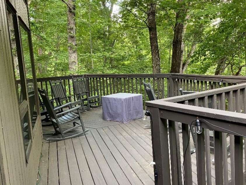 394 Jonathan Lane, Lake Lure, NC 28746.  MLS# CAR4366415, YatesRealty ID 19657. 