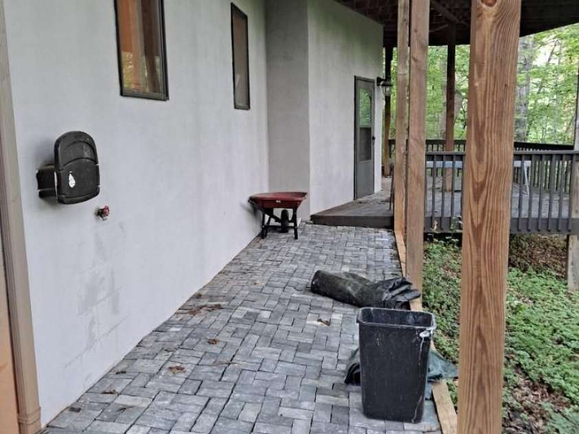 394 Jonathan Lane, Lake Lure, NC 28746.  MLS# CAR4366415, YatesRealty ID 19657. 