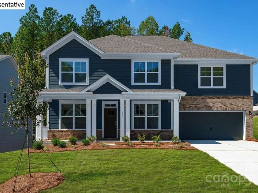 265 Miramar Drive, York, SC 29745.  MLS# CAR4268512, YatesRealty ID 19659. Representative Picture of the inviting Front entrance.