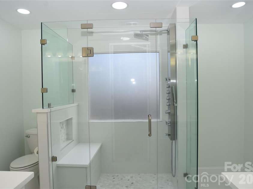 3486 Victorian Hills Drive, Richburg, SC 29729.  MLS# CAR4332522, YatesRealty ID 1966. Bedroom 1 / Ensuite