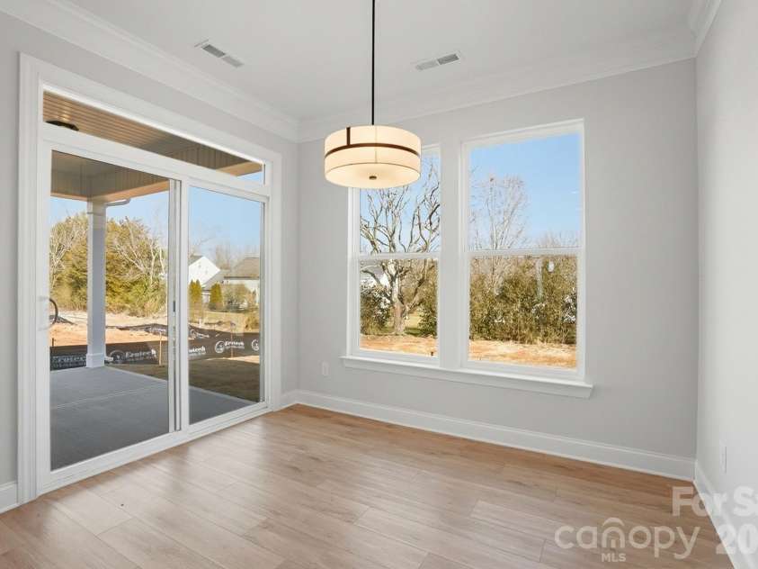 3066 Constitution Lane, Gastonia, NC 28056.  MLS# CAR4322846, YatesRealty ID 19661. Breakfast area