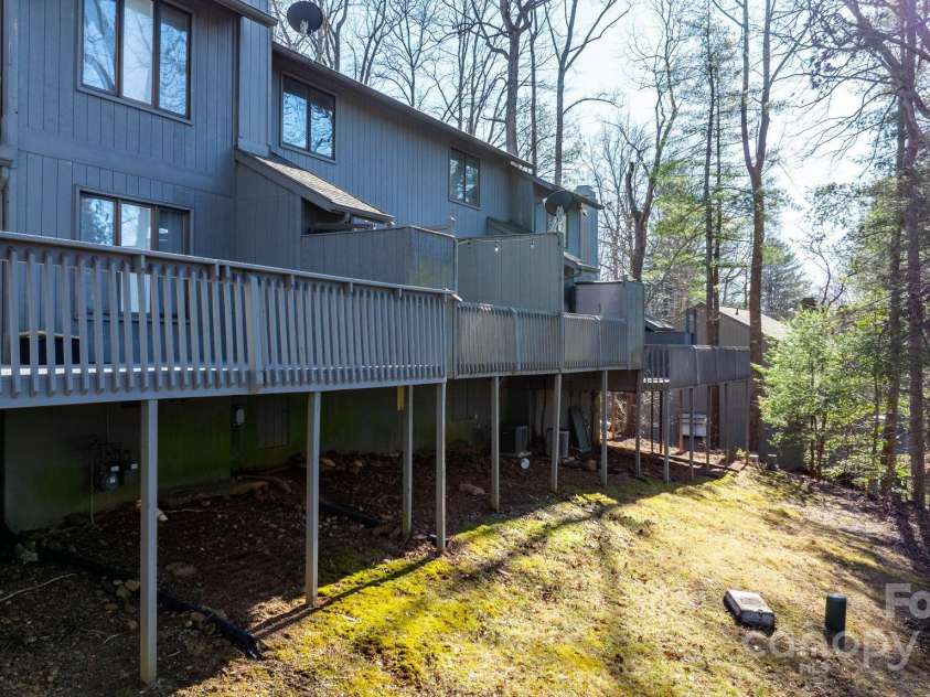 505 Victory Trail, Morganton, NC 28655.  MLS# CAR4219401, YatesRealty ID 19662. 