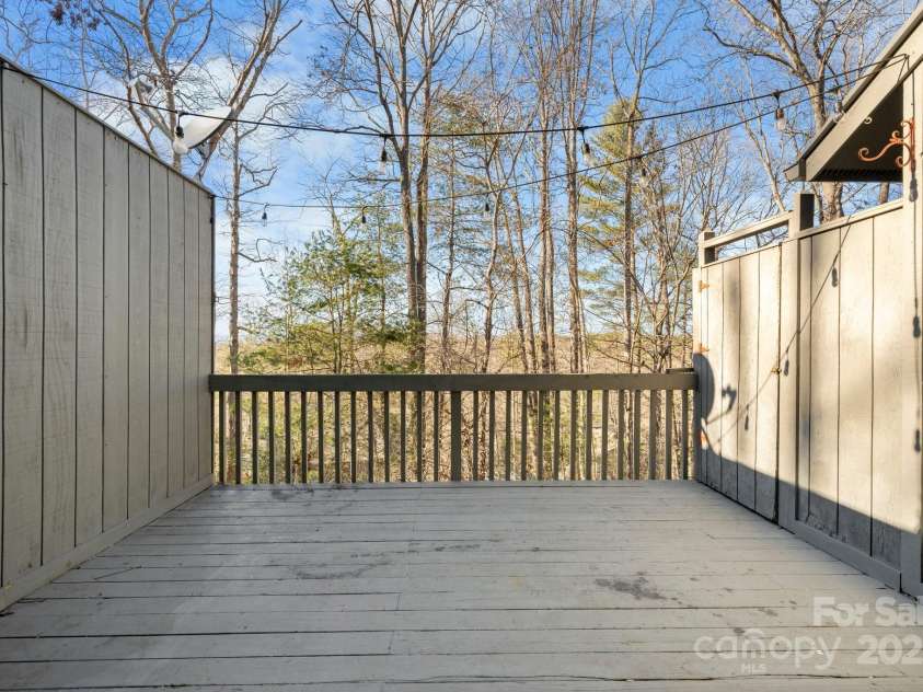 505 Victory Trail, Morganton, NC 28655.  MLS# CAR4219401, YatesRealty ID 19662. 