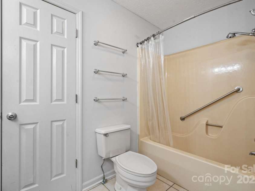 505 Victory Trail, Morganton, NC 28655.  MLS# CAR4219401, YatesRealty ID 19662. 