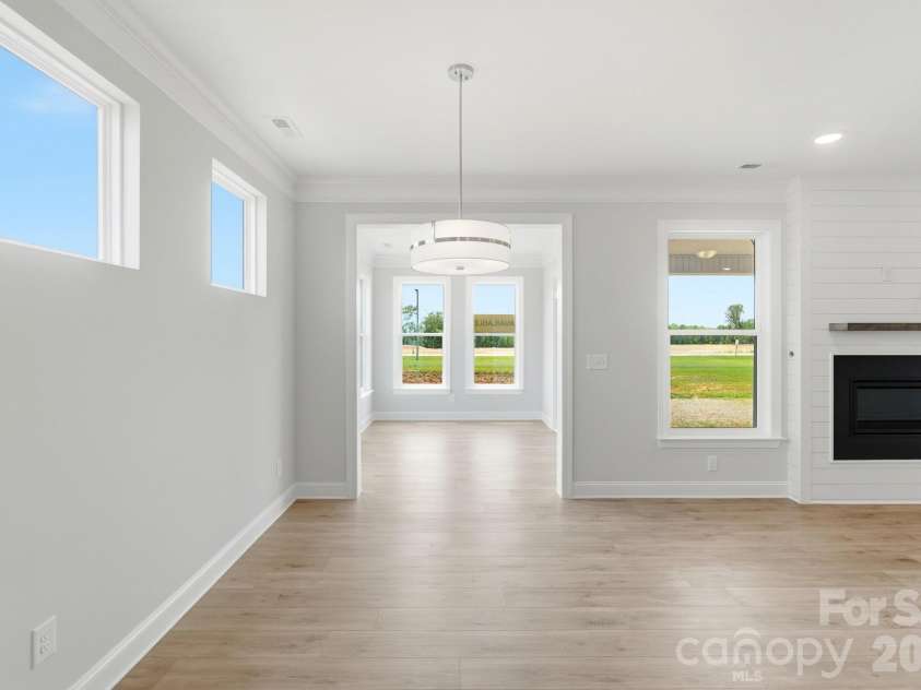 3057 Constitution Lane, Gastonia, NC 28056.  MLS# CAR4359289, YatesRealty ID 19663. Breakfast Area