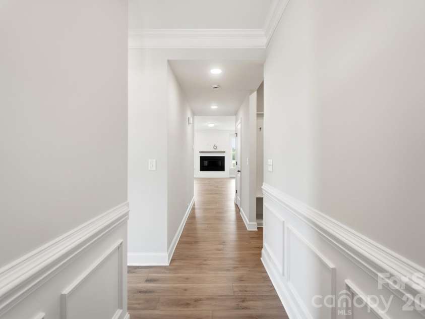 3057 Constitution Lane, Gastonia, NC 28056.  MLS# CAR4359289, YatesRealty ID 19663. Entryway