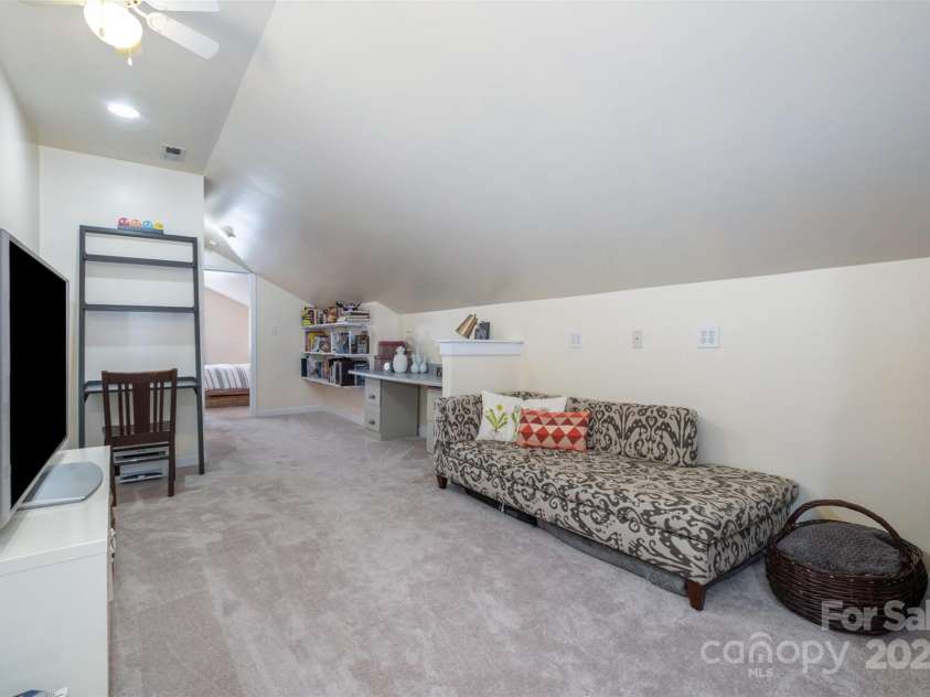 255 South Academy Street, Mooresville, NC 28115.  MLS# CAR4259729, YatesRealty ID 19664. 