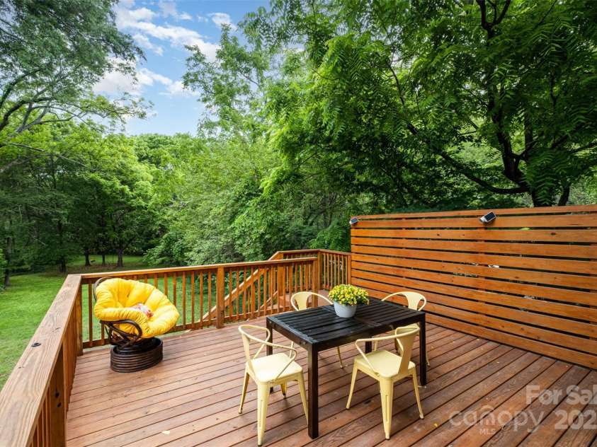 255 South Academy Street, Mooresville, NC 28115.  MLS# CAR4259729, YatesRealty ID 19664. 