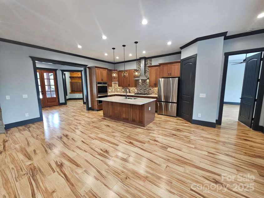 1076 Table View Drive, Morganton, NC 28655.  MLS# CAR4268150, YatesRealty ID 19665. 