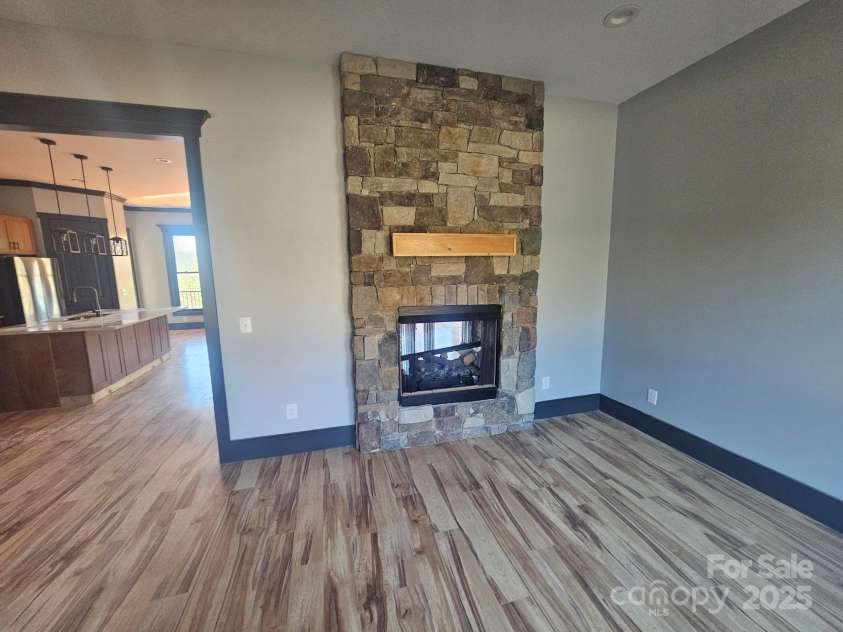 1076 Table View Drive, Morganton, NC 28655.  MLS# CAR4268150, YatesRealty ID 19665. 