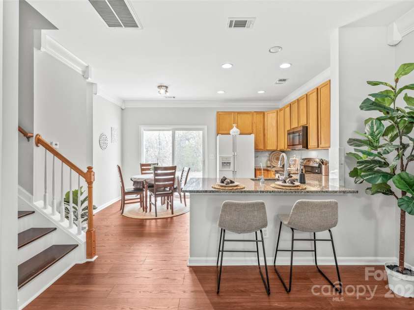 130 Clydesdale Court, Matthews, NC 28104.  MLS# CAR4232760, YatesRealty ID 19666. 