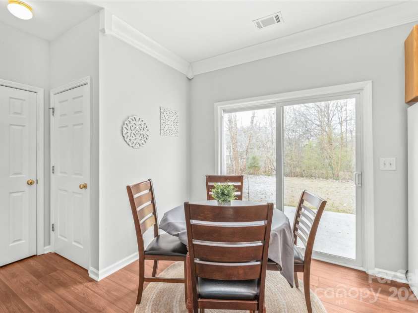 130 Clydesdale Court, Matthews, NC 28104.  MLS# CAR4232760, YatesRealty ID 19666. 