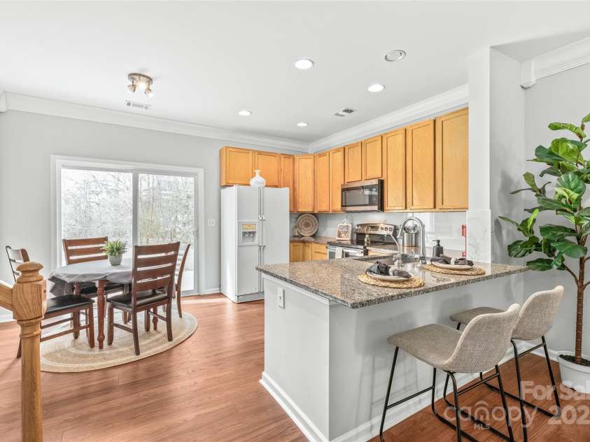 130 Clydesdale Court, Matthews, NC 28104.  MLS# CAR4232760, YatesRealty ID 19666. 