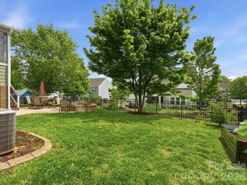 5105 Saint Clair Street, Fort Mill, SC 29715.  MLS# CAR4351385, YatesRealty ID 19667. 