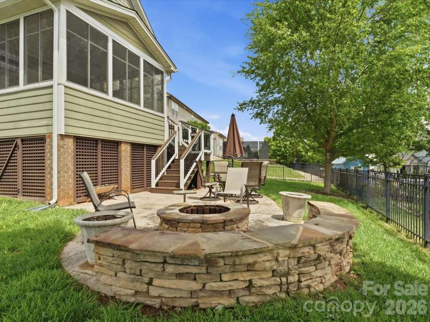 5105 Saint Clair Street, Fort Mill, SC 29715.  MLS# CAR4351385, YatesRealty ID 19667. 