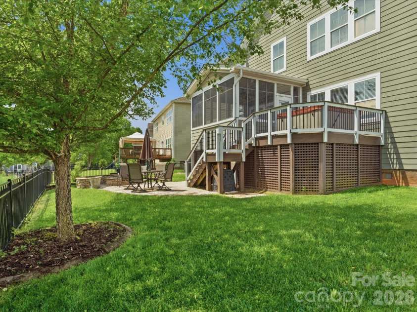 5105 Saint Clair Street, Fort Mill, SC 29715.  MLS# CAR4351385, YatesRealty ID 19667. 