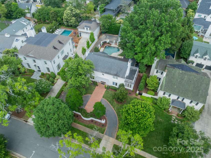 601 Cherokee Road, Charlotte, NC 28207.  MLS# CAR4268170, YatesRealty ID 19669. Aerial View
