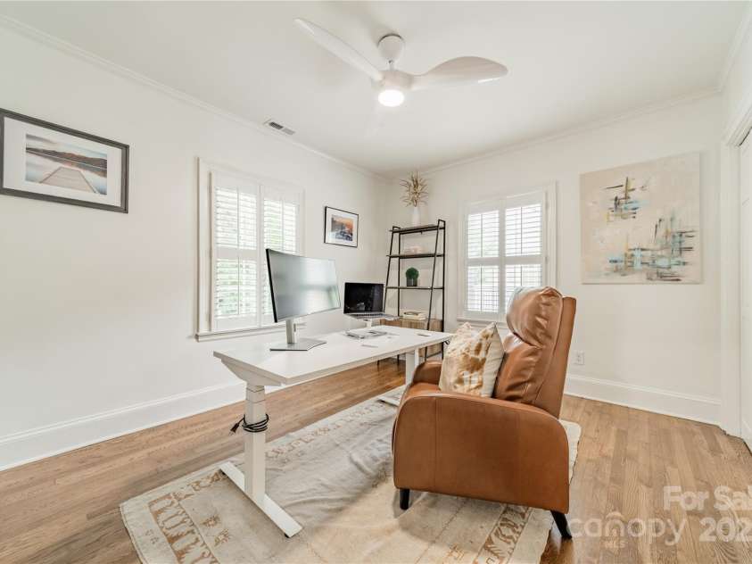 601 Cherokee Road, Charlotte, NC 28207.  MLS# CAR4268170, YatesRealty ID 19669. Bedroom 5