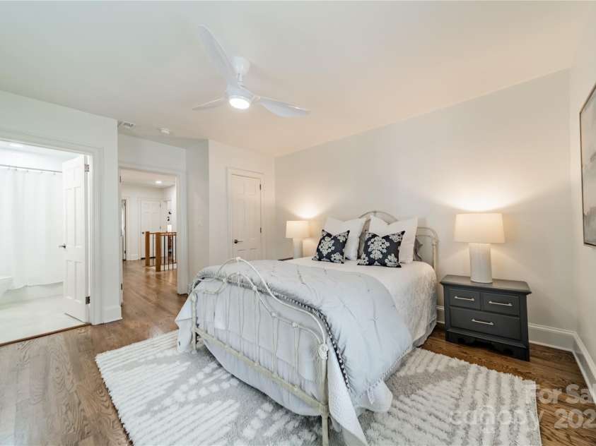 601 Cherokee Road, Charlotte, NC 28207.  MLS# CAR4268170, YatesRealty ID 19669. Ensuite Bedroom 2