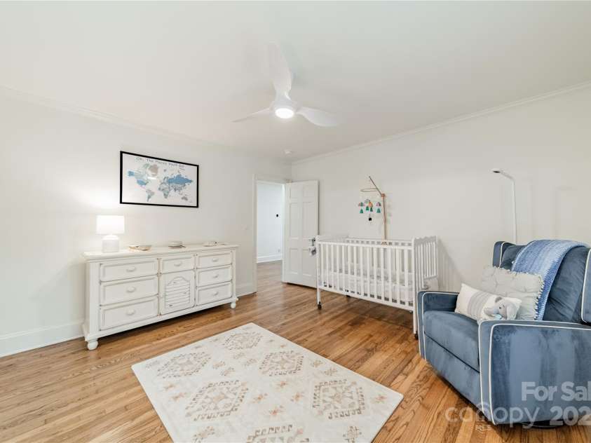601 Cherokee Road, Charlotte, NC 28207.  MLS# CAR4268170, YatesRealty ID 19669. Ensuite Bedroom 3