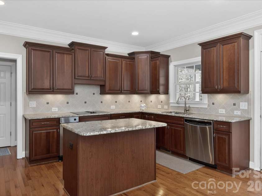 1237 Waynewood Drive, Waxhaw, NC 28173.  MLS# CAR4333962, YatesRealty ID 1967. 