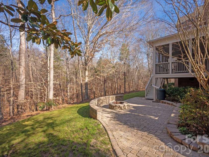 1237 Waynewood Drive, Waxhaw, NC 28173.  MLS# CAR4333962, YatesRealty ID 1967. 