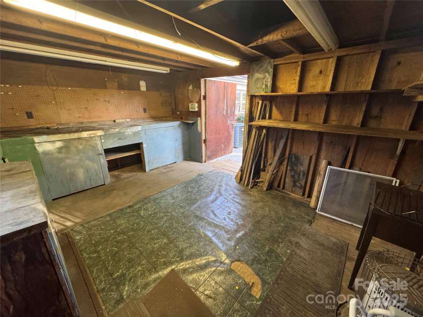 1727 Hartford Drive, Gastonia, NC 28052.  MLS# CAR4195347, YatesRealty ID 1967. 