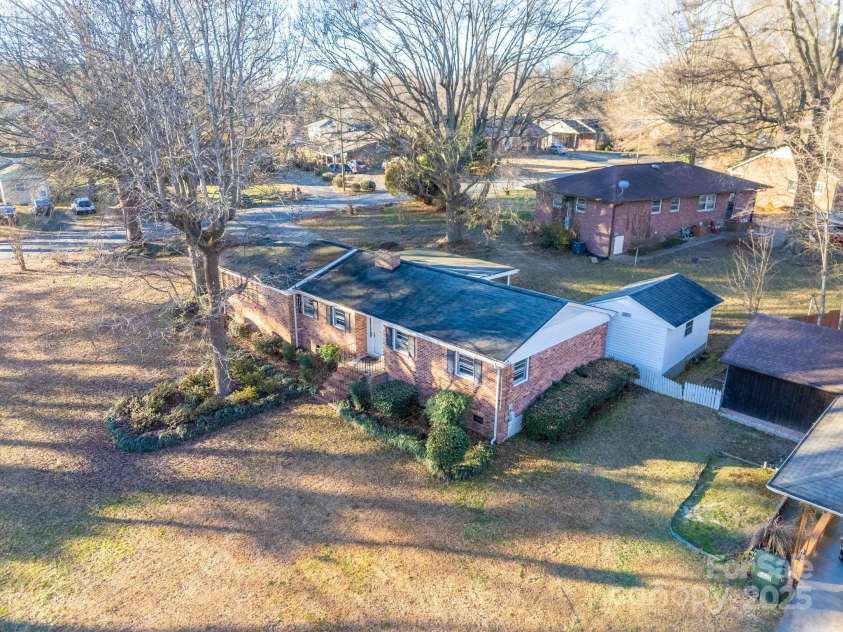 1727 Hartford Drive, Gastonia, NC 28052.  MLS# CAR4195347, YatesRealty ID 1967. 