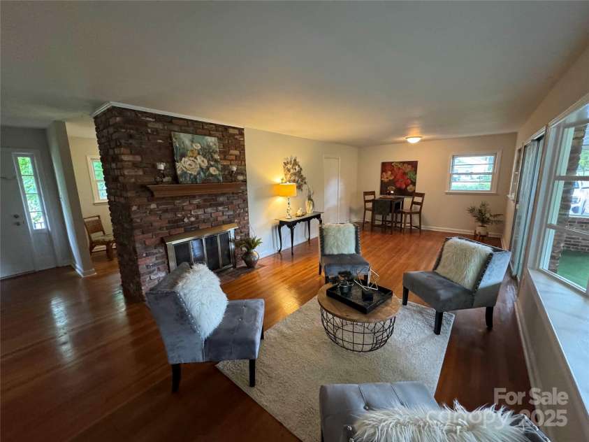 1727 Hartford Drive, Gastonia, NC 28052.  MLS# CAR4195347, YatesRealty ID 1967. 