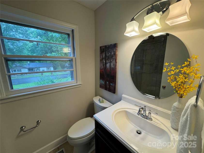 1727 Hartford Drive, Gastonia, NC 28052.  MLS# CAR4195347, YatesRealty ID 1967. 