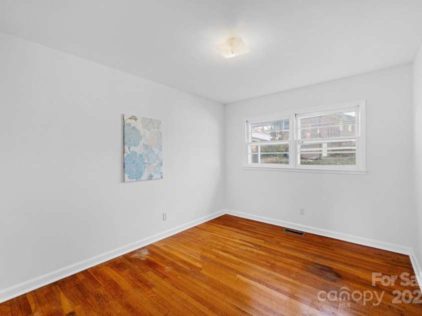 1727 Hartford Drive, Gastonia, NC 28052.  MLS# CAR4195347, YatesRealty ID 1967. 