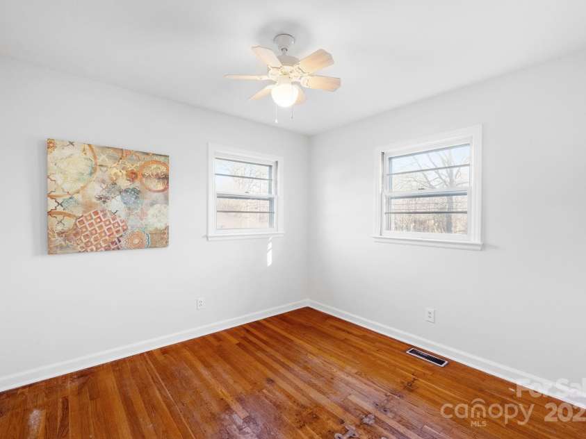 1727 Hartford Drive, Gastonia, NC 28052.  MLS# CAR4195347, YatesRealty ID 1967. 
