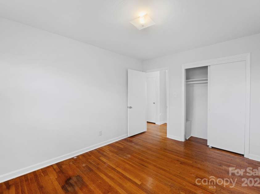 1727 Hartford Drive, Gastonia, NC 28052.  MLS# CAR4195347, YatesRealty ID 1967. 