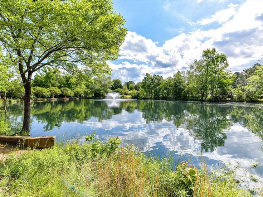 2315 Lawton Bluff Road, Charlotte, NC 28226.  MLS# CAR4255535, YatesRealty ID 19671. Neighborhood pond