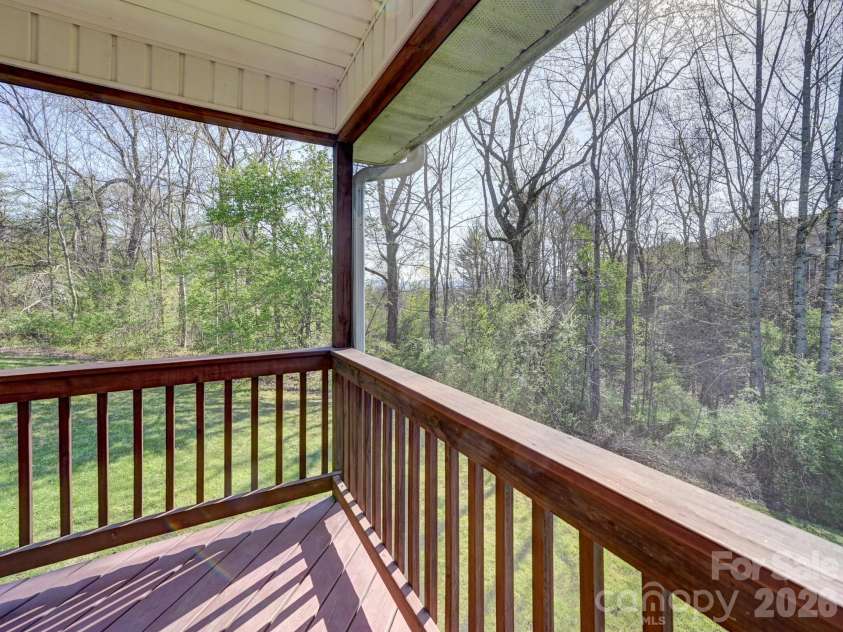 72 Creeks End Circle, Mills River, NC 28759.  MLS# CAR4365753, YatesRealty ID 19672. 