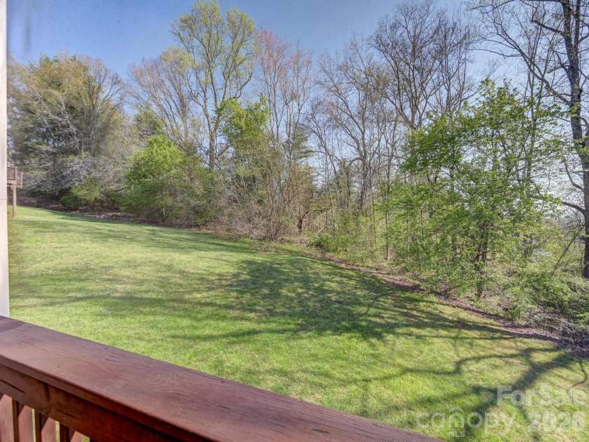 72 Creeks End Circle, Mills River, NC 28759.  MLS# CAR4365753, YatesRealty ID 19672. 