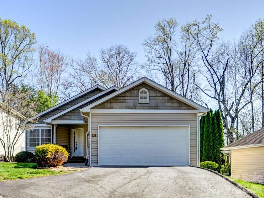 72 Creeks End Circle, Mills River, NC 28759.  MLS# CAR4365753, YatesRealty ID 19672. 