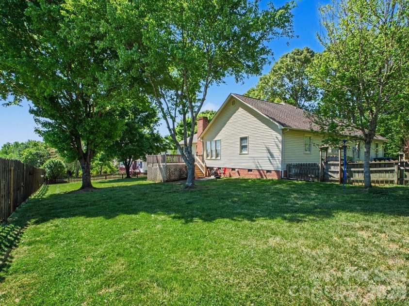 1706 Whitney Lane, Salisbury, NC 28146.  MLS# CAR4372560, YatesRealty ID 19674. 
