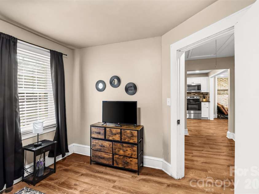 2738 Catalina Avenue, Charlotte, NC 28206.  MLS# CAR4368552, YatesRealty ID 19675. 