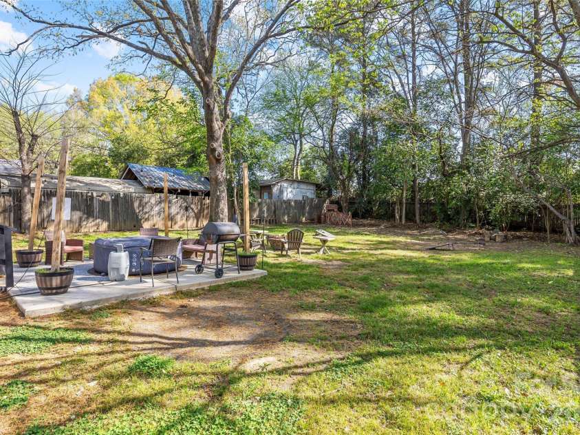 2738 Catalina Avenue, Charlotte, NC 28206.  MLS# CAR4368552, YatesRealty ID 19675. 