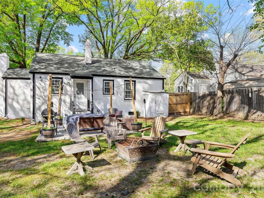 2738 Catalina Avenue, Charlotte, NC 28206.  MLS# CAR4368552, YatesRealty ID 19675. 
