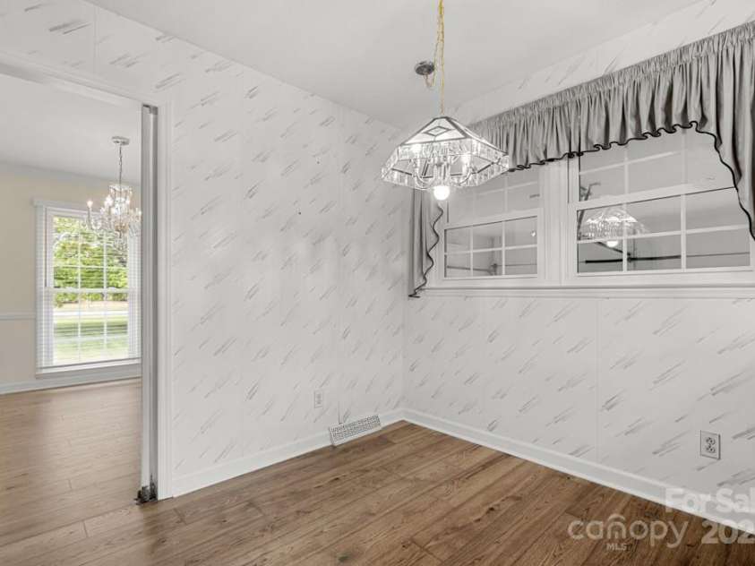 12117 Idlewild Road, Matthews, NC 28105.  MLS# CAR4255082, YatesRealty ID 19676. 