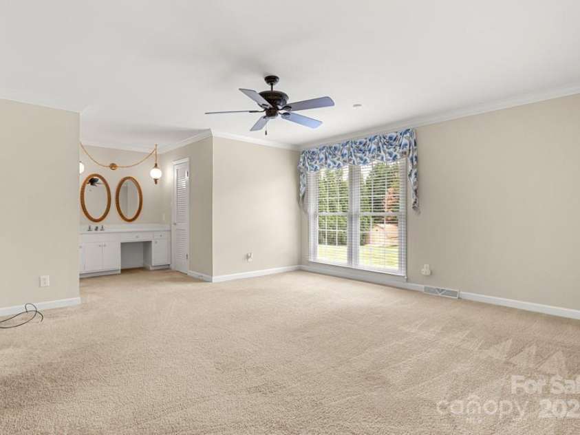 12117 Idlewild Road, Matthews, NC 28105.  MLS# CAR4255082, YatesRealty ID 19676. 