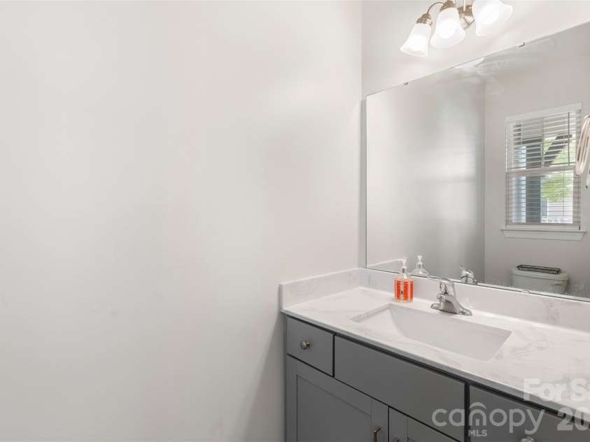 2004 Blewett Drive, Charlotte, NC 28269.  MLS# CAR4365998, YatesRealty ID 19676. 