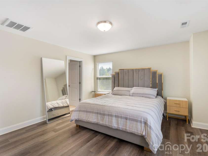 2004 Blewett Drive, Charlotte, NC 28269.  MLS# CAR4365998, YatesRealty ID 19676. 