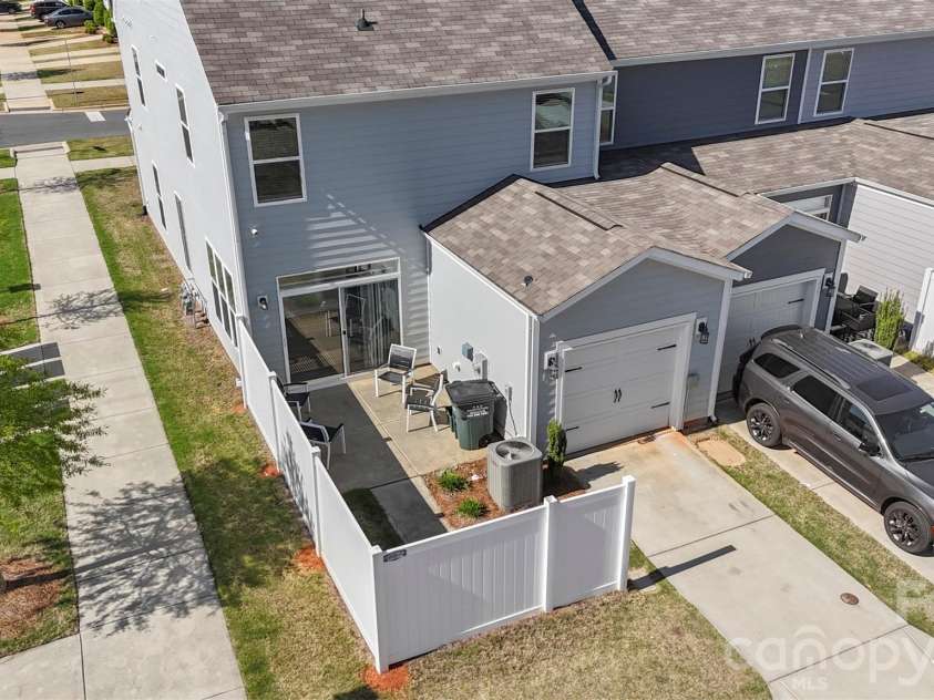2004 Blewett Drive, Charlotte, NC 28269.  MLS# CAR4365998, YatesRealty ID 19676. 