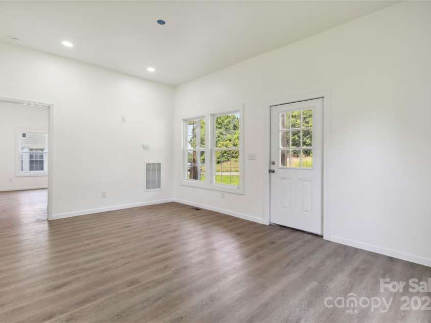 113 Woodside Avenue, Gastonia, NC 28054.  MLS# CAR4268881, YatesRealty ID 19678. 