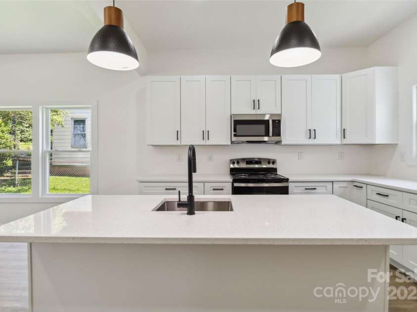 113 Woodside Avenue, Gastonia, NC 28054.  MLS# CAR4268881, YatesRealty ID 19678. 