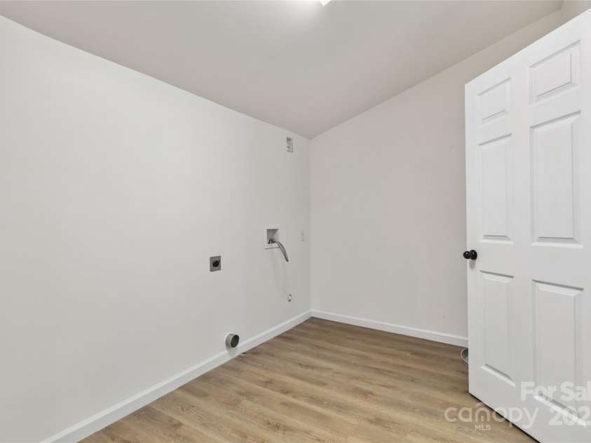 113 Woodside Avenue, Gastonia, NC 28054.  MLS# CAR4268881, YatesRealty ID 19678. 